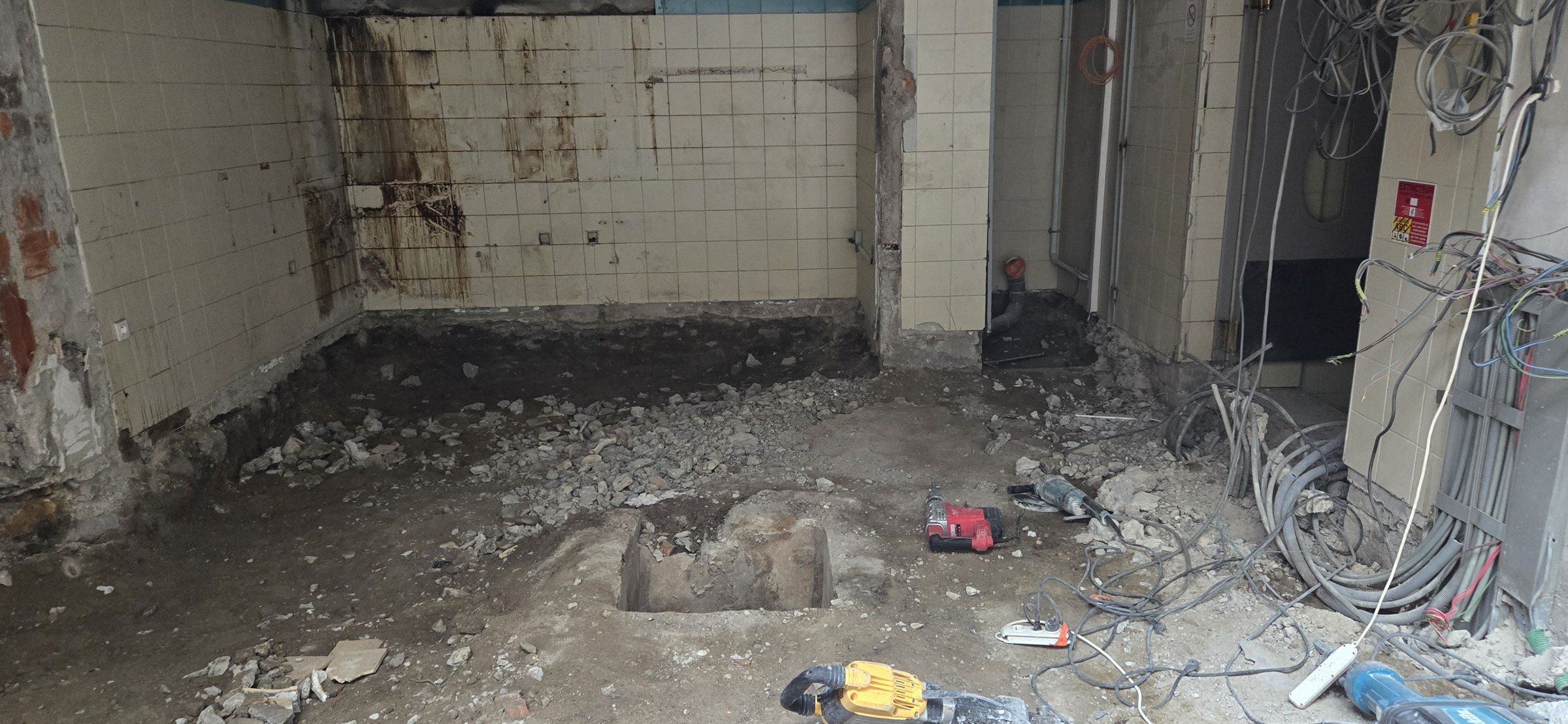 Pendant les travaux — démolition jusqu'au support