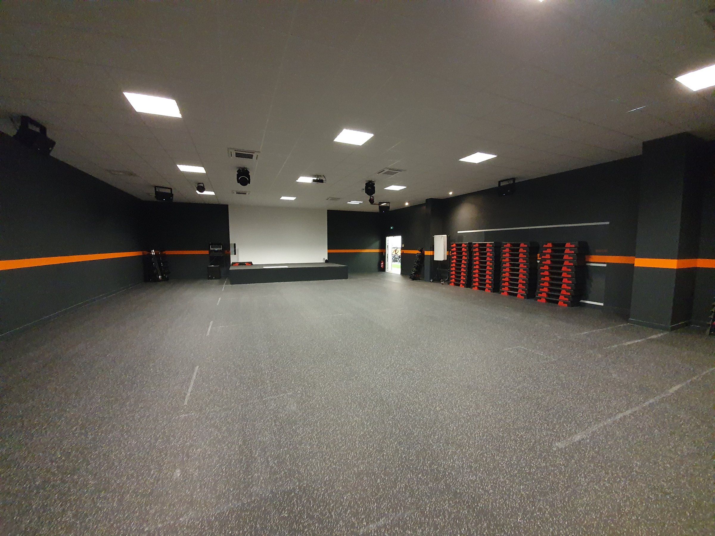 Salle de cours collectifs