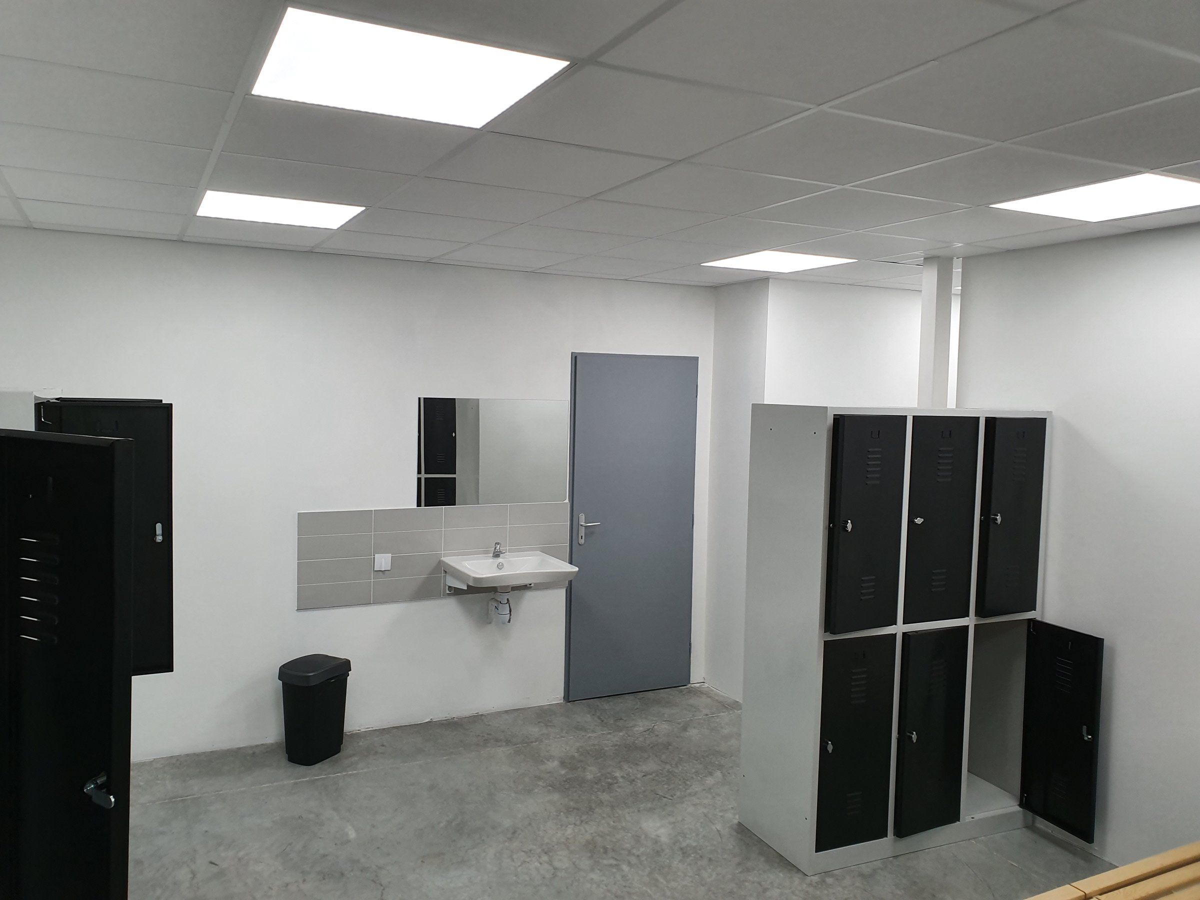 Vestiaire, créé de toutes pièces